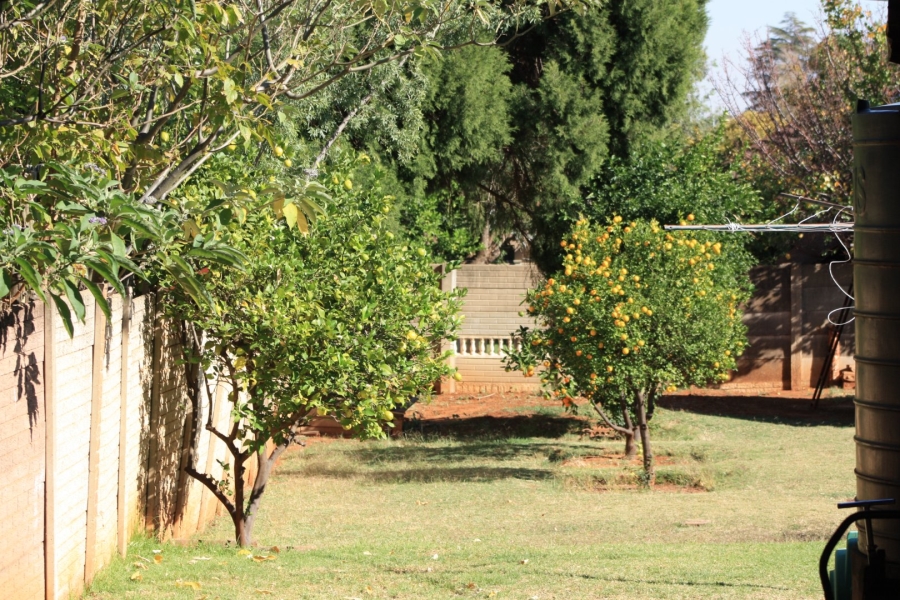  Bedroom Property for Sale in Langenhovenpark Free State